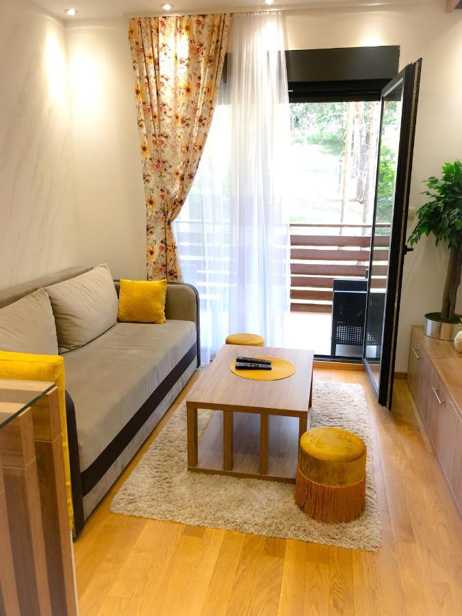 S23 Green Zlatibor Luaran gambar