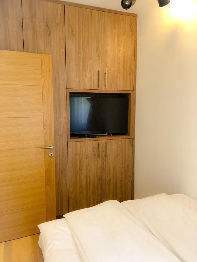 S23 Green Zlatibor Luaran gambar
